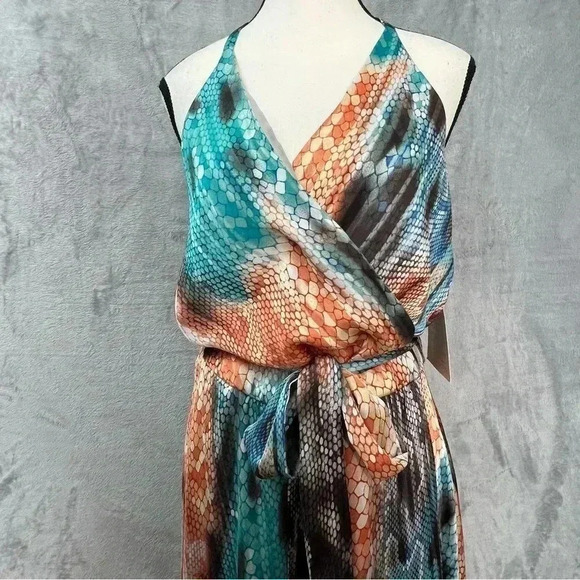 Boston Proper Snake print Criss Cross Open Back High Slit Belted Maxi dress Sz 8 - Picture 8 of 16